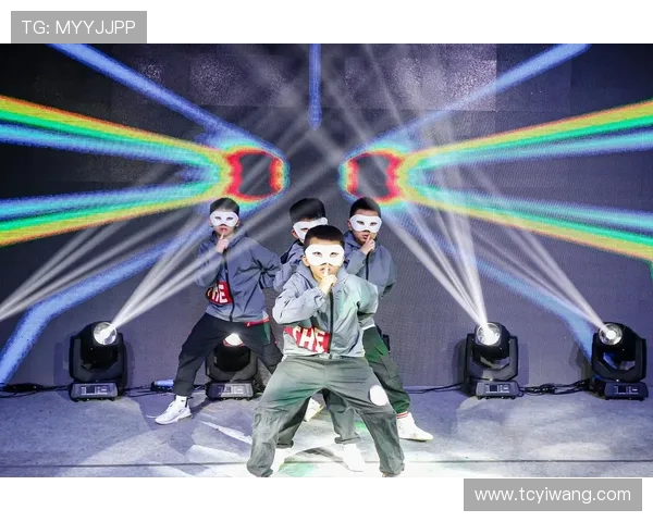 街舞热潮:深入解析重庆街舞队员的心理素质与团队精神 街舞热潮:深入解析重庆街舞队员的心理素质与团队精神