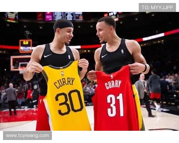 勇士与开拓者激战正酣谁能在这场对决中笑到最后 勇士与开拓者激战正酣谁能在这场对决中笑到最后