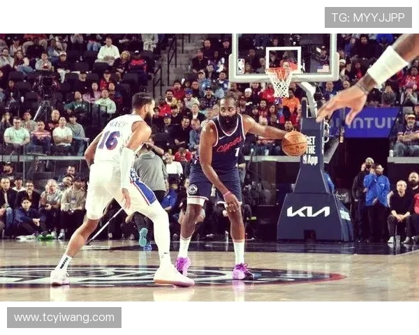 快船与猛龙常规赛对决精彩回顾及赛后分析 快船与猛龙常规赛对决精彩回顾及赛后分析