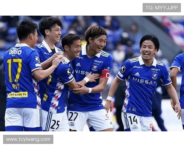 横滨水手迎战广岛三,争夺联赛积分巅峰之战即将展开 横滨水手迎战广岛三,争夺联赛积分巅峰之战即将展开