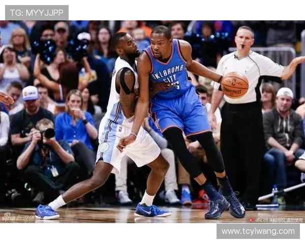 雷霆与魔术精彩对决全场回顾与精彩瞬间解说分析