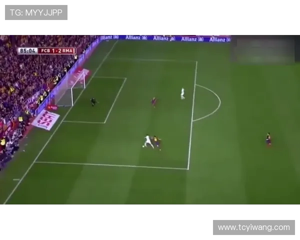 上海足球队耐力表现创新高引发热议足球界瞩目新纪录诞生 上海足球队耐力表现创新高引发热议足球界瞩目新纪录诞生