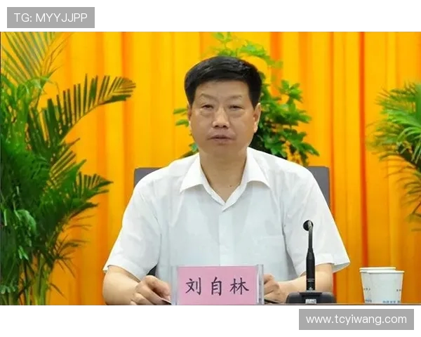 专访黄伟:深入探讨篮球领域的成功秘诀与成长之路 专访黄伟:深入探讨篮球领域的成功秘诀与成长之路